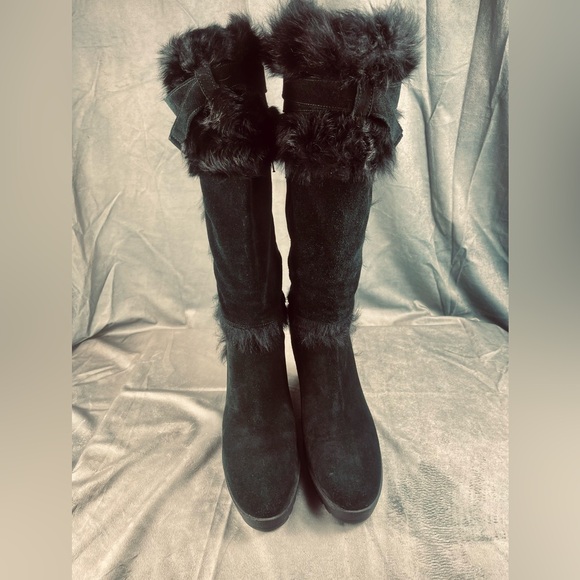 Coach Black Suede Wedge Boots Rabbit Fur Trim Size 11 Sharma Made in Italy🇮🇹 - Picture 16 of 17
